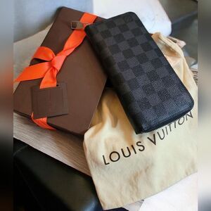 Louis Vuitton Damier Graphite Zippy Wallet In Good Cond. With Box And A …